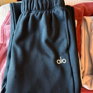 Alo Yoga Accolade Sweatpants